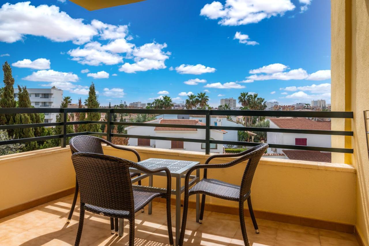 Apto Con Terraza 204 Кала-Мільор Екстер'єр фото
